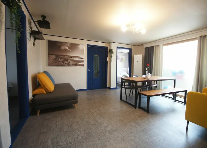 Station 4min, Perfect For Family Group 4*